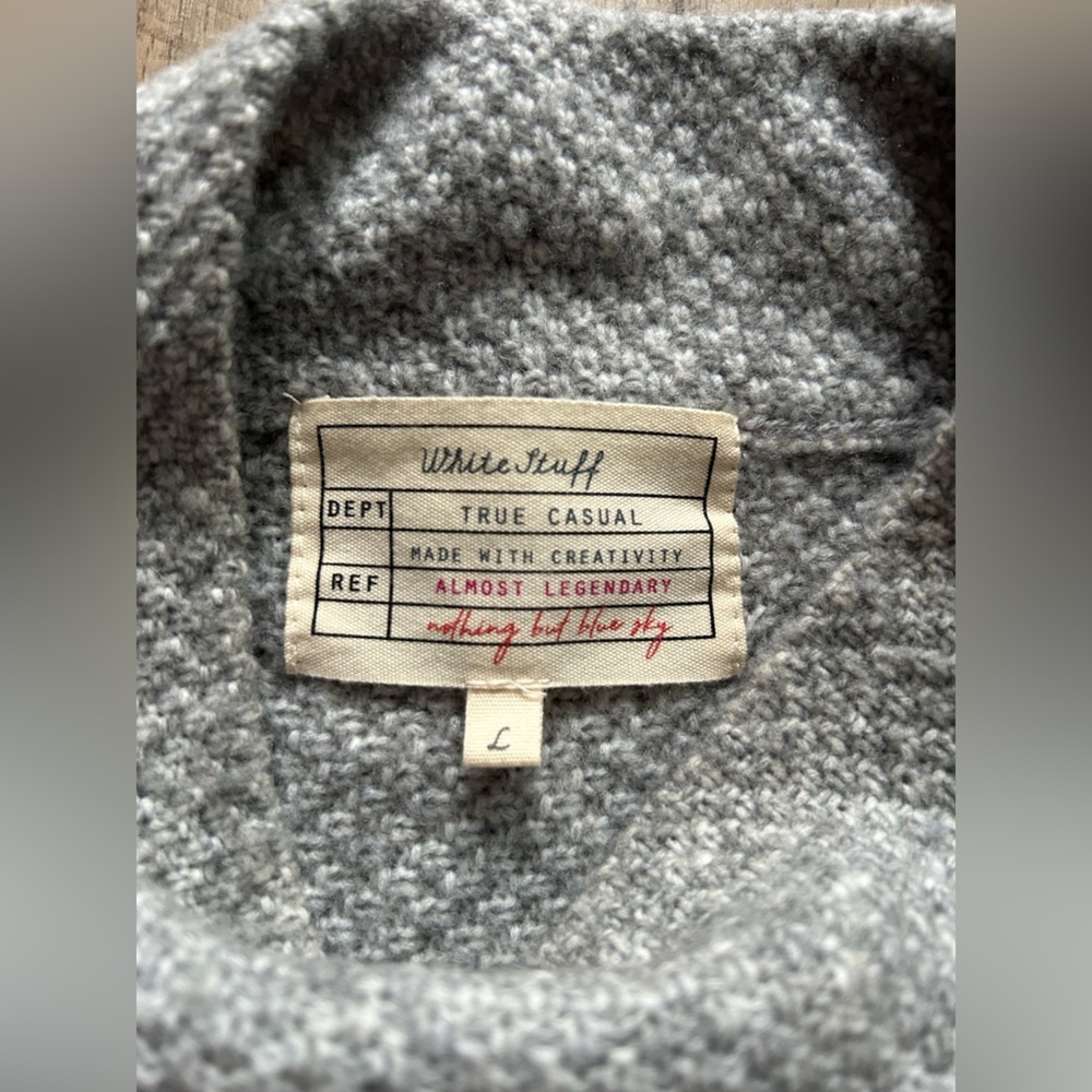 Wool blend Gray Women's poncho cape cable knit winter cozy - Picture 7 of 10